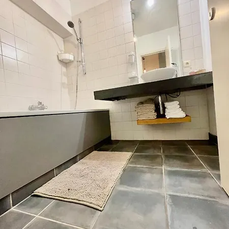 Down-town 1 Bedroom Flat Apartment Brussels